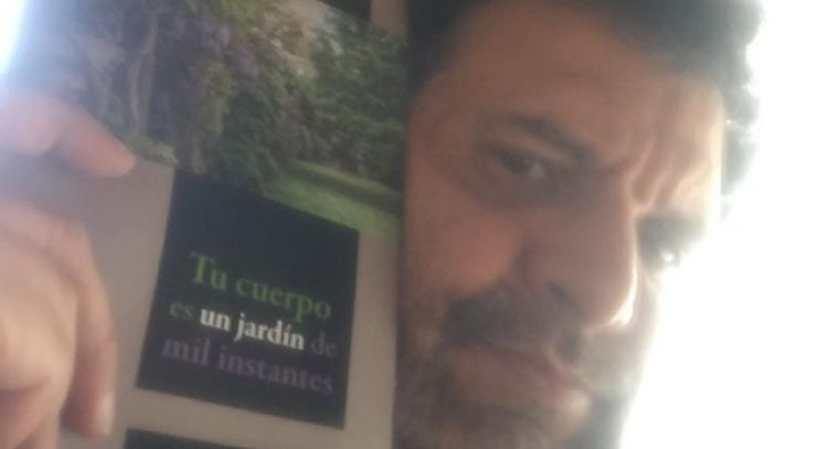 “Tu cuerpo es un jardín de mil instantes: Juan Vadillo presenta su poemario