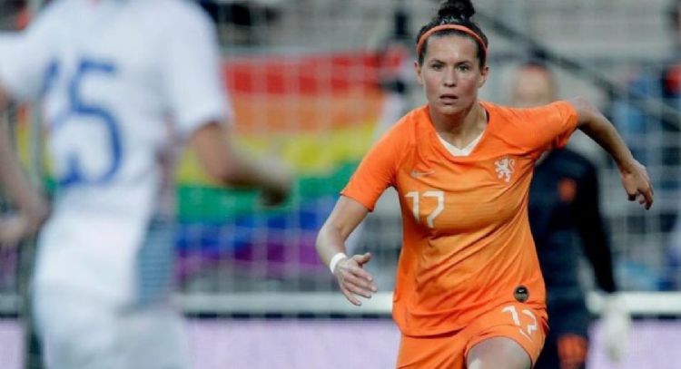 Rayadas ficha a la defensa central holandesa Merel van Dongen