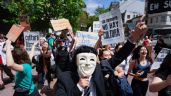 Profesores paran y estudiantes toman facultades en Argentina en rechazo al ajuste educativo de Milei