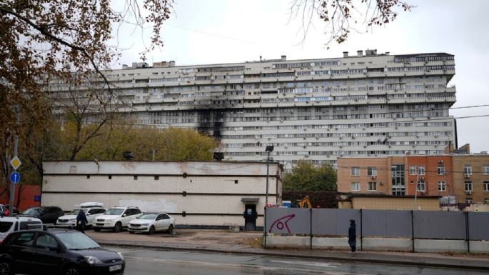 Dos muertos en incendio en uno de los edificios más notables de la capital rusa
