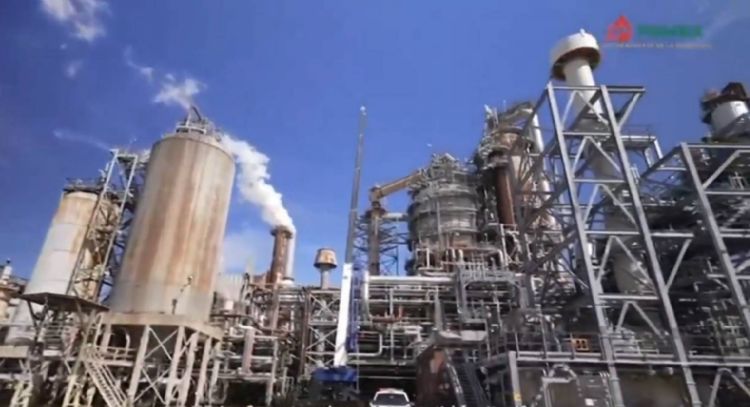 Auguran daño a Pemex por intervención de Estados Unidos en Venezuela
