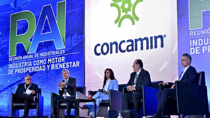Empresarios miran hacia el futuro  y analizan los retos globales para la industria 4.0