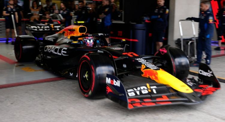 También en casa 'Checo' Pérez naufraga y Sainz se lleva la pole para el GP de México