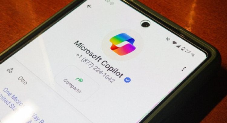 Así funciona en WhatsApp, Copilot, la inteligencia artificial de Microsoft