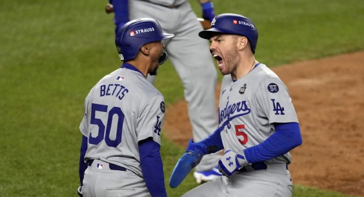 Dodgers conquistan su octava Serie Mundial en cinco juegos tras capitalizar errores de Yankees