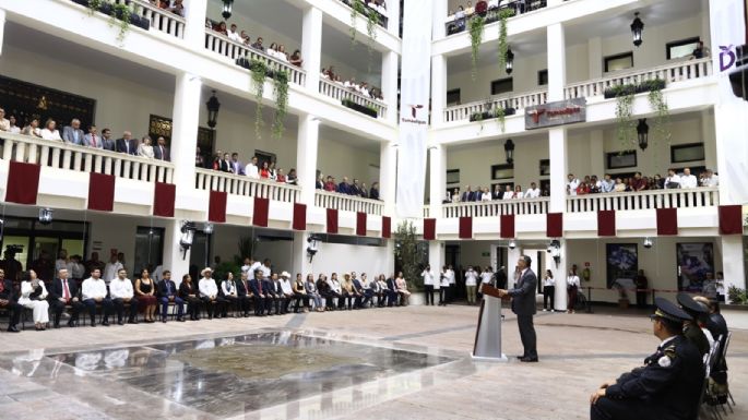 Inaugura Américo rehabilitación de Palacio de Gobierno de Tamaulipas y devela escudos de los 43 municipios