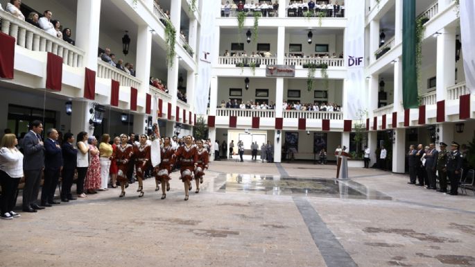 Inaugura Américo rehabilitación de Palacio de Gobierno de Tamaulipas y devela escudos de los 43 municipios