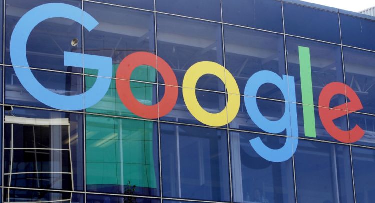 Juez de EU ordena a Google abrir su tienda de aplicaciones Android a la competencia