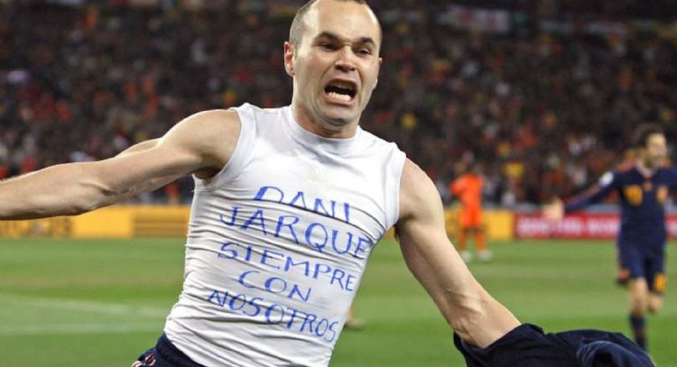 Andrés Iniesta anuncia su retiro del futbol profesional (Video)