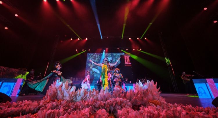Lila Downs, emotiva ofrenda musical en honor al Día de Muertos en el Auditorio Nacional