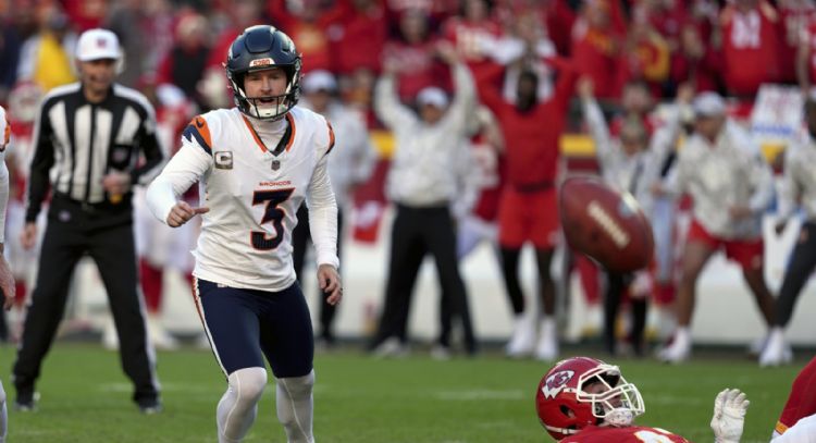 Chiefs bloquean potencial gol de campo del triunfo de Broncos y siguen invictos (Video)