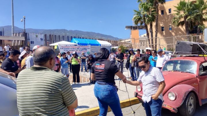 Periodistas protestan tras robo e intimidación que sufrió Luis Daniel Nava, colaborador de Proceso
