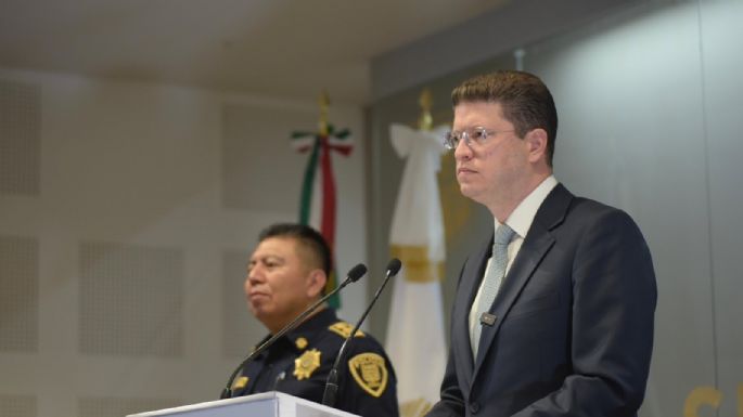 Procesan a tres policías por robo de casi 4 mdp en efectivo a un automovilista en la CDMX