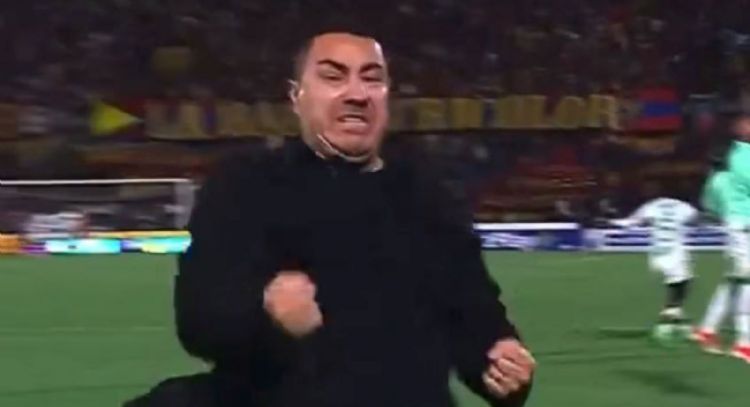 Efraín Juárez es escoltado por la policía colombiana tras festejar pase a final (Video)