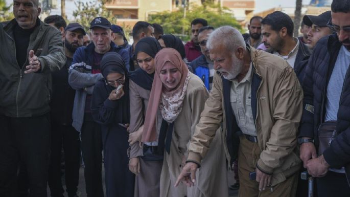 Ataques aéreos israelíes matan a 28 en Gaza, incluidos siete niños