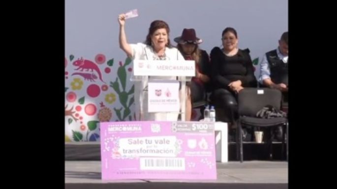 Brugada entregó los primeros 20 mil vales del programa Mercomuna