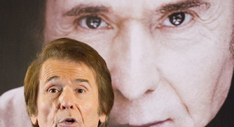 Raphael fue hospitalizado tras sufrir un accidente cerebrovascular