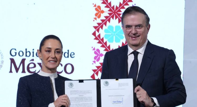 Sheinbaum decreta aplicación de aranceles para proteger a la industria textil