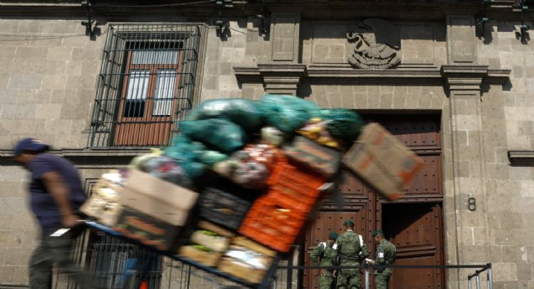 México anuncia más aranceles a importación de textiles. ¿China es uno de los países afectados?