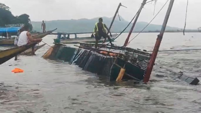 Naufragio de ferry en río deja 38 muertos y más de 100 desaparecidos en Congo