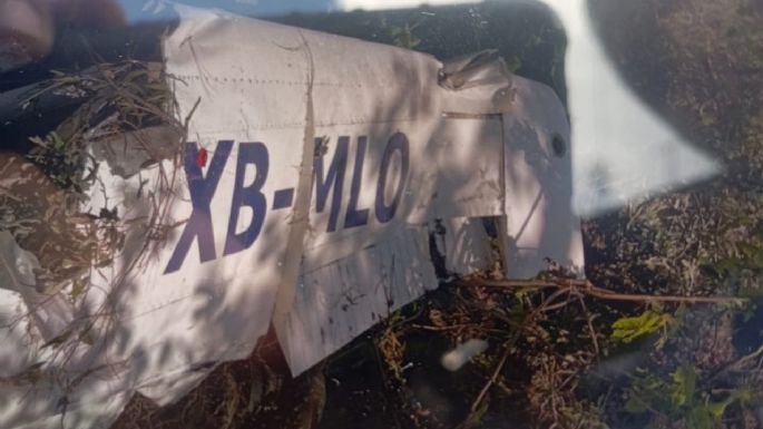 Avioneta que despegó de Michoacán se desploma en Jalisco; siete muertos