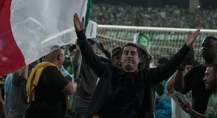 Efraín Juárez: mexicano hasta las cachas, hombre de mundo y un entrenador con visión política