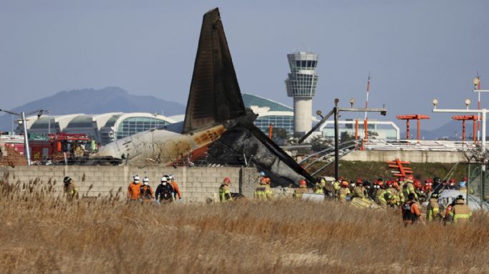 Estos fueron los últimos mensajes de pasajeros antes del accidente de un avión en Corea del Sur