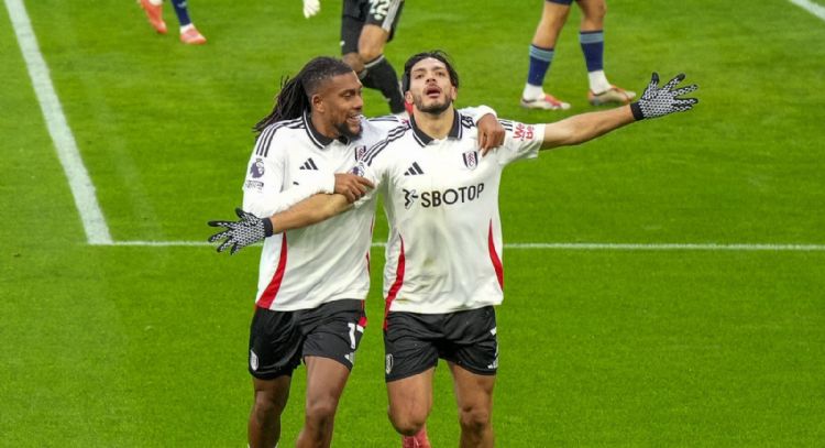 Raúl Jiménez anota su gol 52 en Premier League, está a uno de empatar al Chicharito (Video)