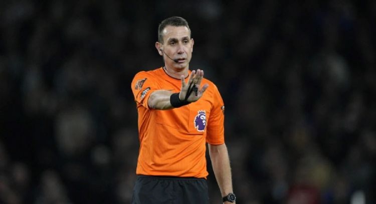 Despiden al árbitro David Coote de la Liga Premier por comentarios ofensivos al Liverpool y Klopp