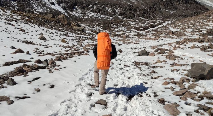 Recuperan cadáver de escaladora que cayó de monte en parque nacional en Alaska