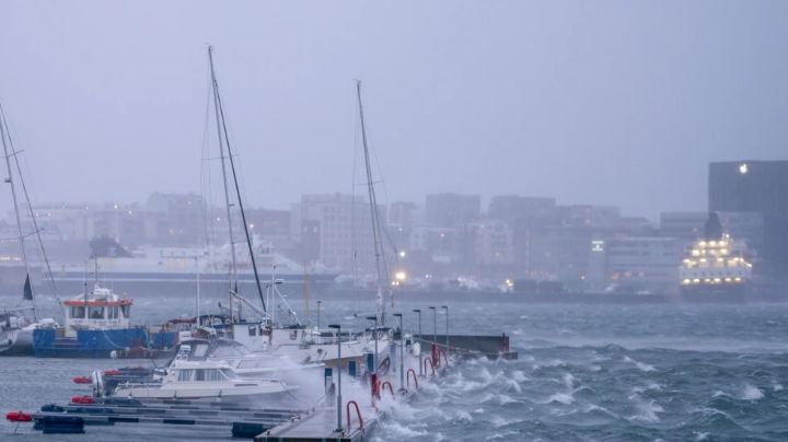 Noruega espera avalanchas y fuertes lluvias tras peor tormenta en más de 30 años