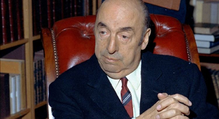 Los enigmas aún pendientes en torno a la muerte del poeta chileno Pablo Neruda