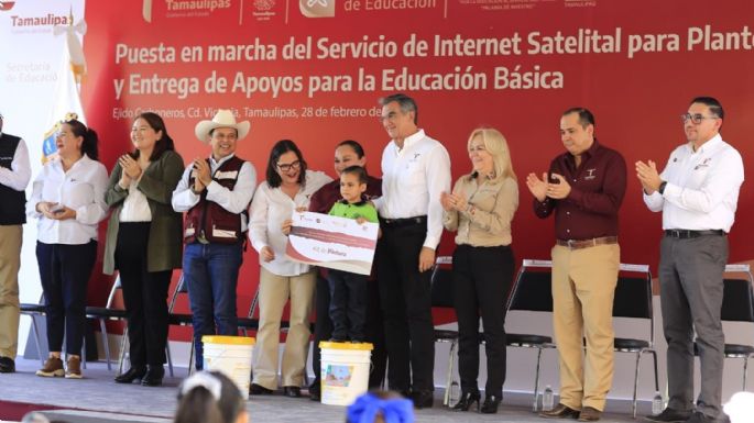 Américo pone en marcha internet satelital para escuelas de zonas rurales