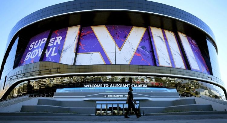 La noche de medios del Super Bowl podría volverse una locura en la Ciudad del Pecado
