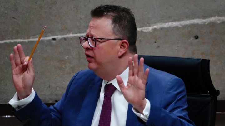 Magistrado del TEPJF perfila eliminar sanción impuesta por conversación en WhatsApp