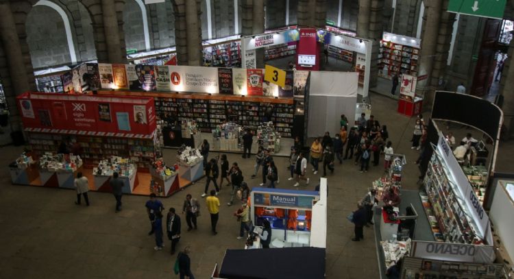 Con 1076 actividades y “con números rojos”, la FILPM va por 45 edición