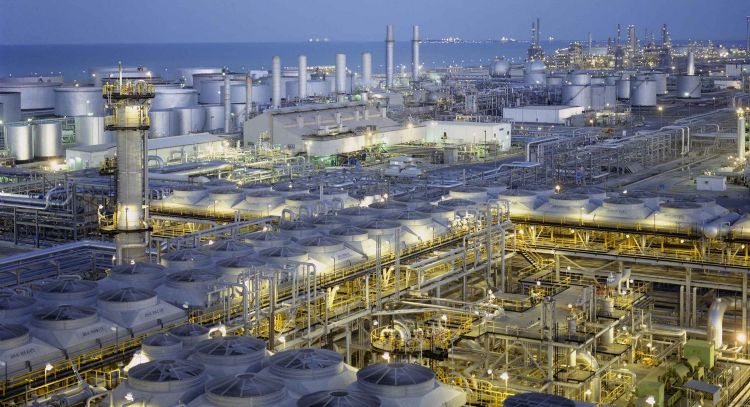 Petrolera saudí Aramco ganó 121 mil millones de dólares en 2023