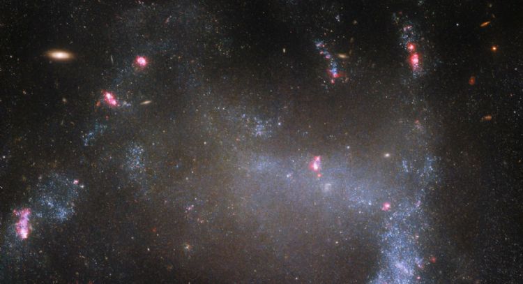 Hubble captura la Galaxia Araña
