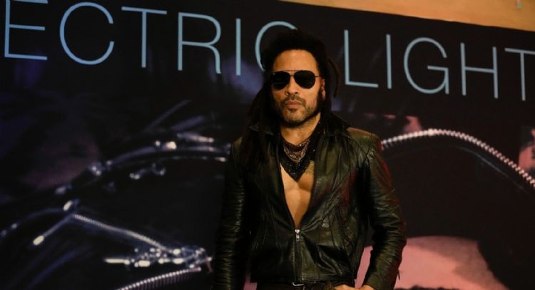 Lenny Kravitz comparte adelantos de su álbum "Blue Electric Light" en México