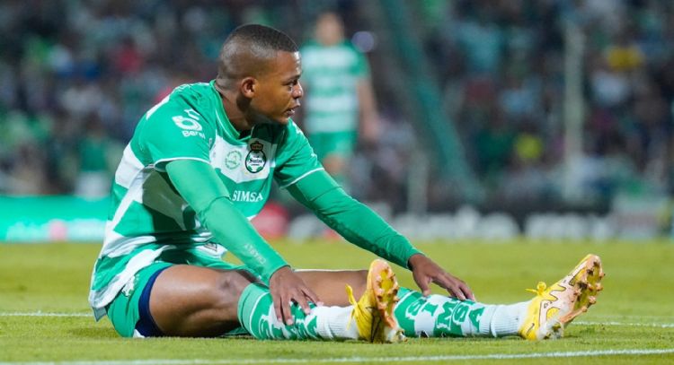 Harold Preciado, goleador del Santos, es suspendido de manera provisional tras una prueba antidopaje