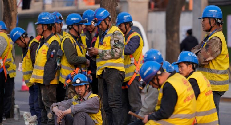 Economía de China supera las expectativas y crece un 5.3% en el primer trimestre del año