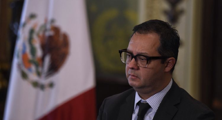 México evalúa opciones para absorber hasta 40 mil millones de dólares en deuda de Pemex