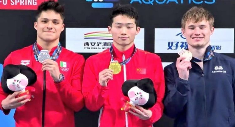 Osmar Olvera gana plata en la Copa del Mundo de Clavados (Video)