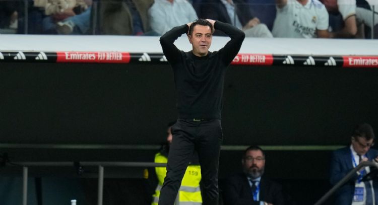 Xavi se retracta y decide seguir como técnico en el Barcelona hasta 2025
