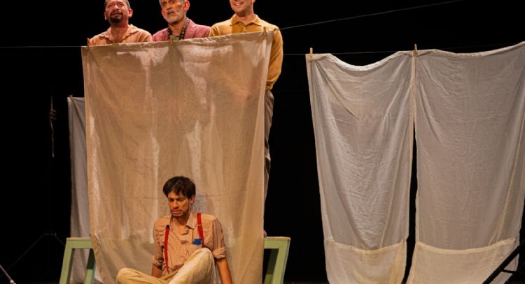 Teatro: "Mucho ruido y pocas nueces"