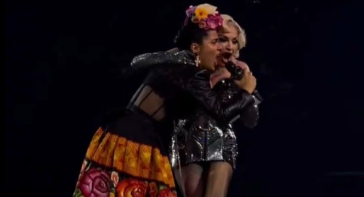 Salma Hayek, la invitada de honor al último concierto de Madonna