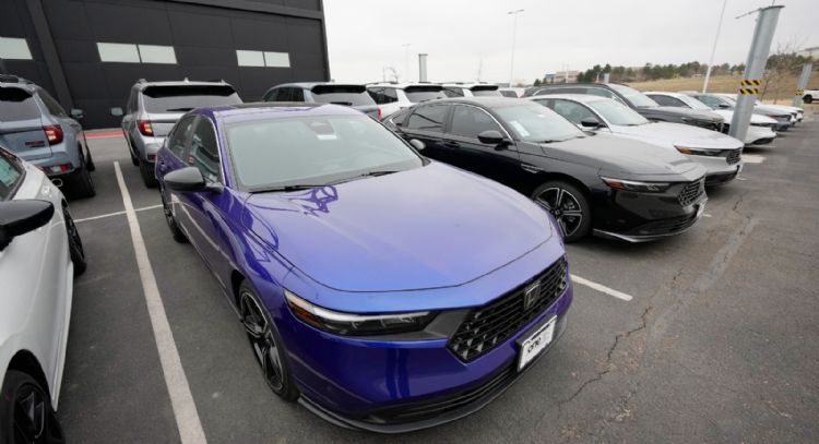 EU requerirá sistema de frenado automático de emergencia en todos sus autos en 5 años
