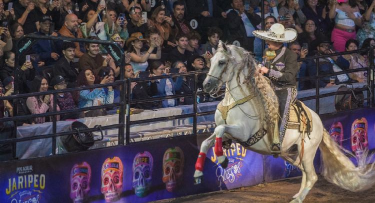 "Coco le tendría un poco de miedo a este Día de Muertos": así es la nueva gira de Pepe Aguilar