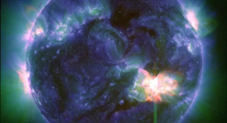 Fuerte tormenta solar podría alterar comunicaciones, advierten científicos