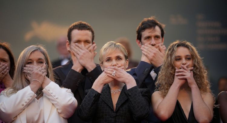 #MeToo: Judith Godrèche y cientos de víctimas de abuso llevan su historia a Cannes con 'Moi aussi'